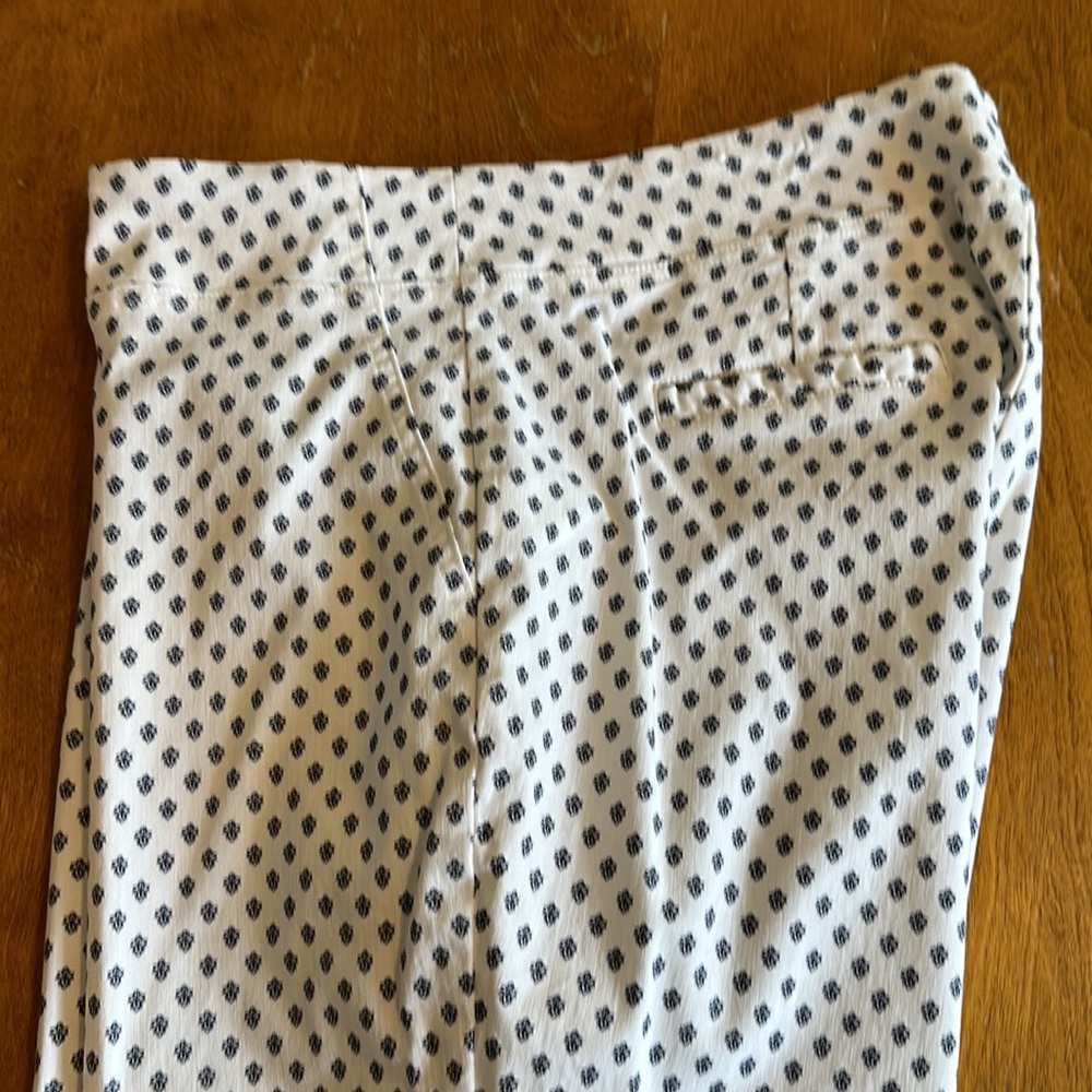 Jasmine and Julianna White and black crop pant. Size 16W - Picture 5 of 5